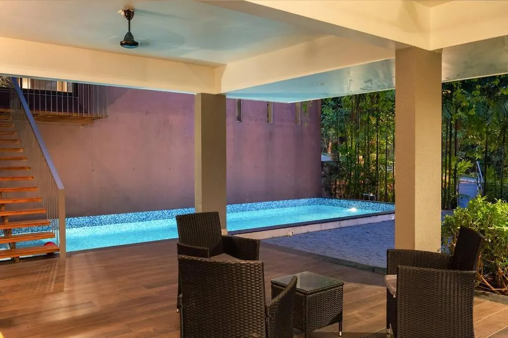 Premium 5 Bedroom Full Pool Villa By Lake Close To Vagamon Muttam