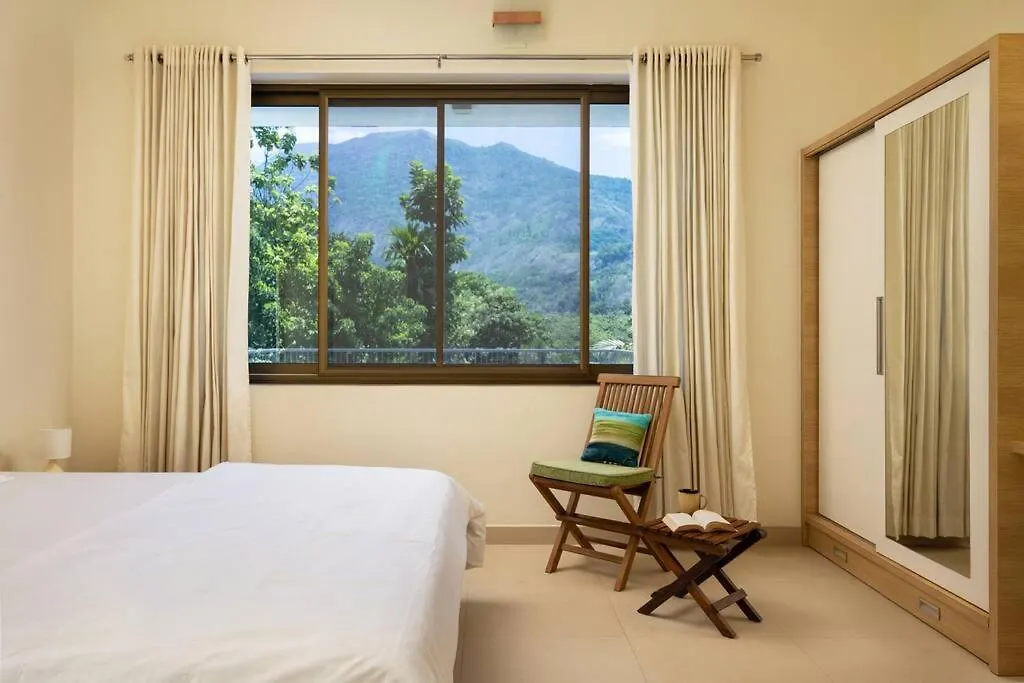 Premium 5 Bedroom Full Pool Villa By Lake Close To Vagamon Muttam