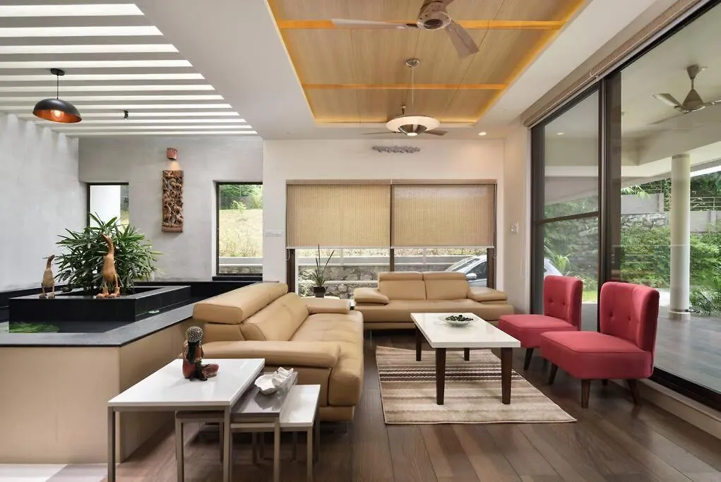 Premium 5 Bedroom Full Pool Villa By Lake Close To Vagamon Muttam  Ινδία