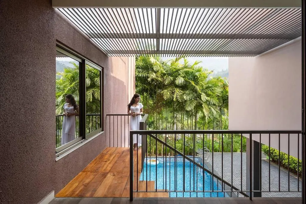 Premium 5 Bedroom Full Pool Villa By Lake Close To Vagamon Muttam