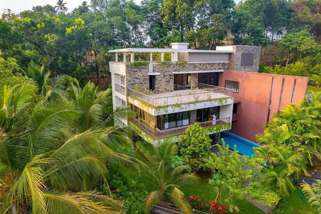 Premium 5 Bedroom Full Pool Villa By Lake Close To Vagamon Muttam
